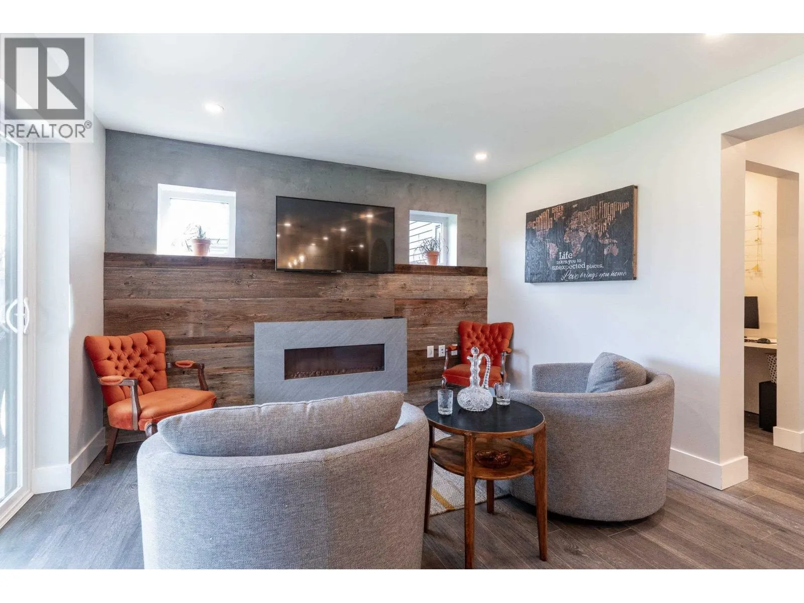 5365 MAPLE CRESCENT
