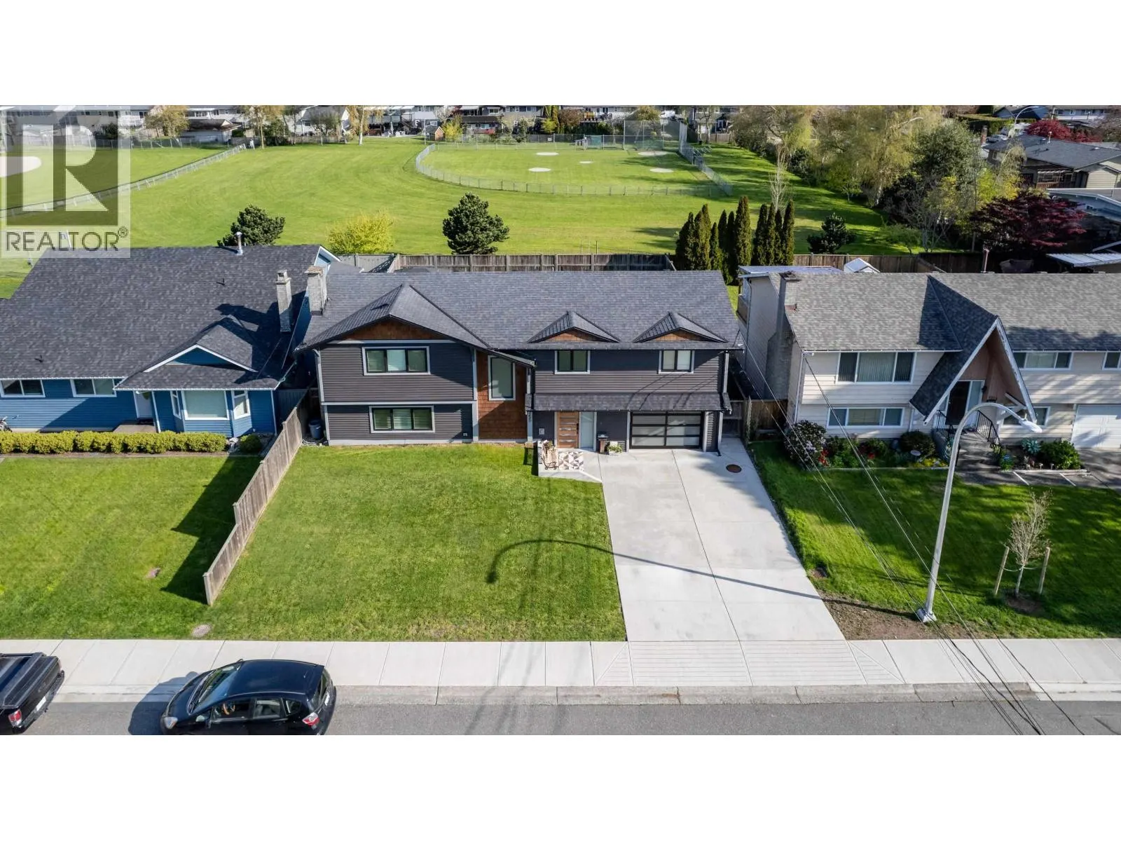 5365 MAPLE CRESCENT