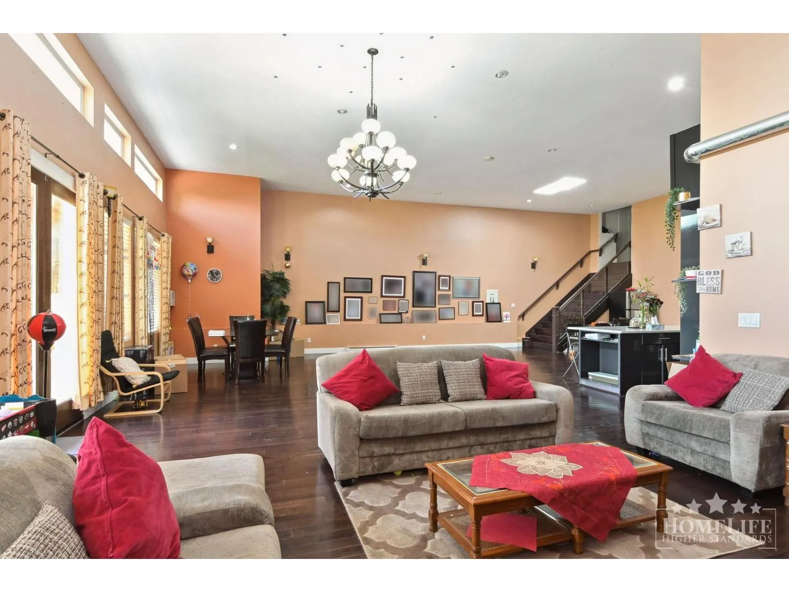 House 11860 75A AVENUE