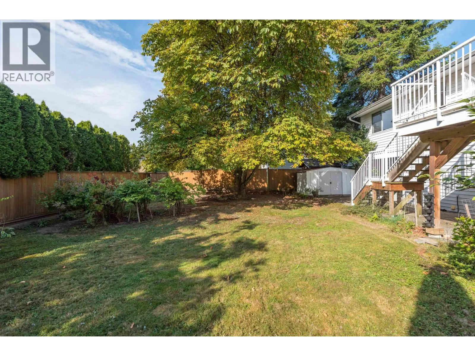 1260 VICTORIA DRIVE