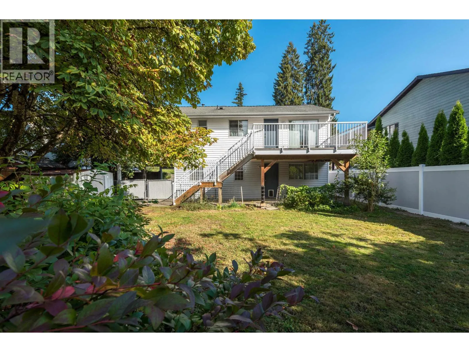 1260 VICTORIA DRIVE