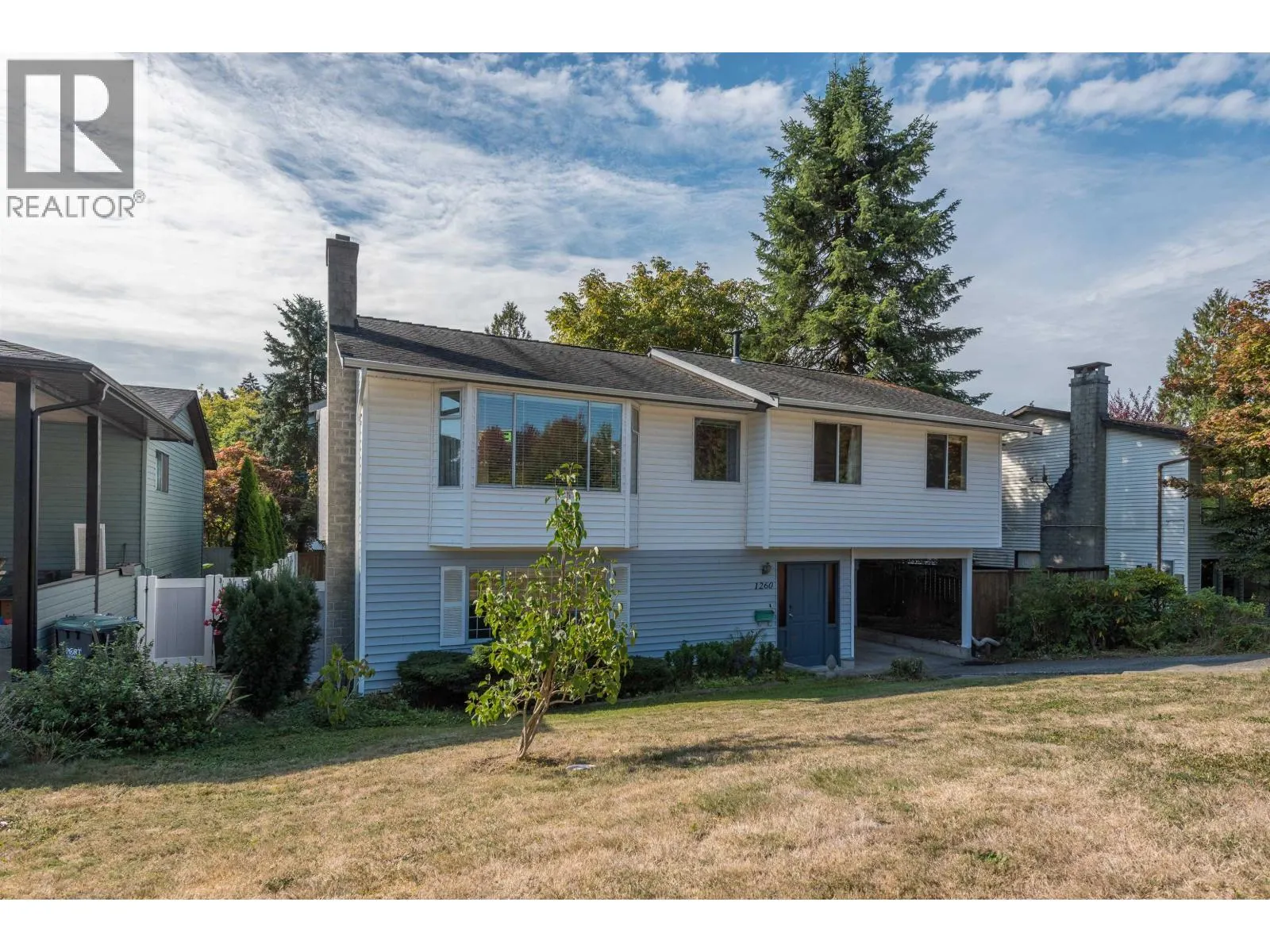 1260 VICTORIA DRIVE
