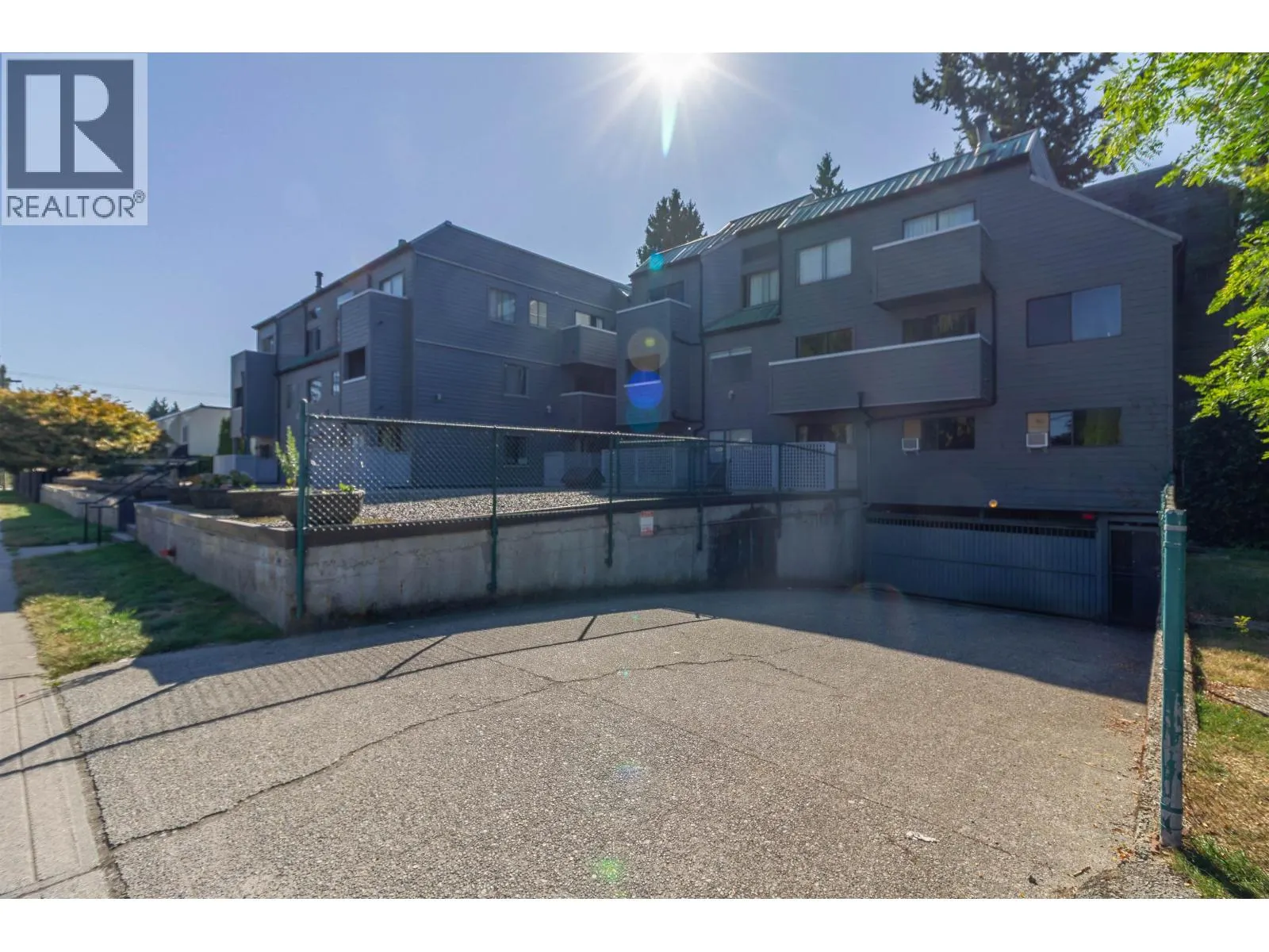 201 1948 COQUITLAM AVENUE