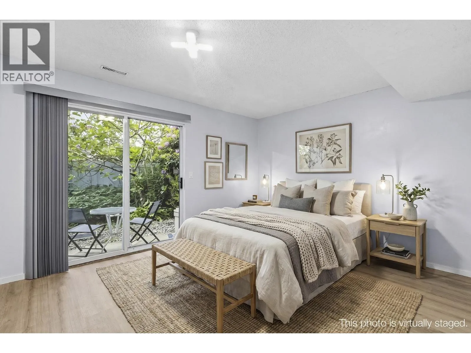 4 3384 COAST MERIDIAN ROAD