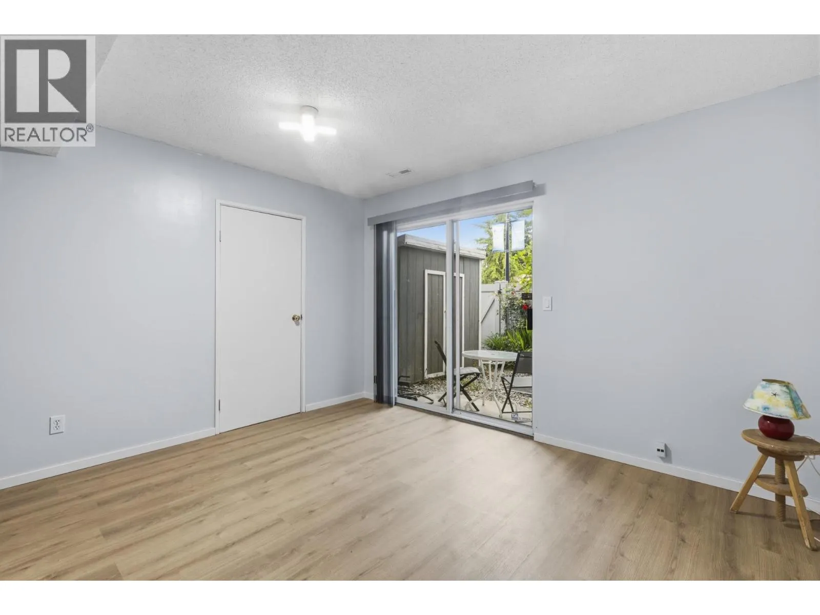 4 3384 COAST MERIDIAN ROAD
