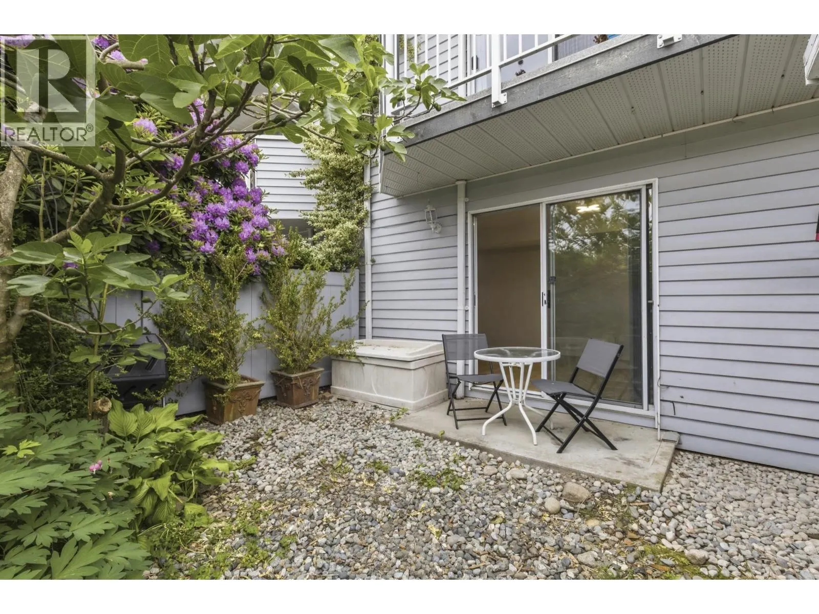4 3384 COAST MERIDIAN ROAD