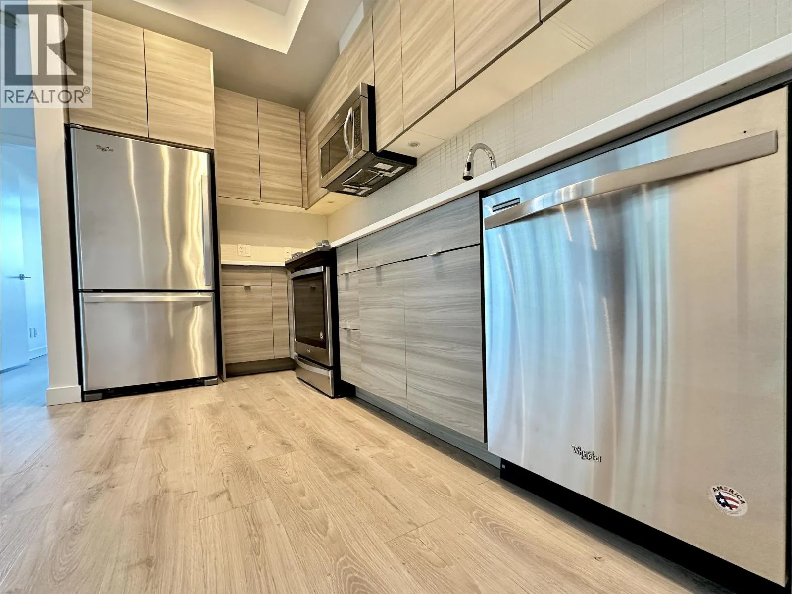 203 200 NELSON'S CRESCENT