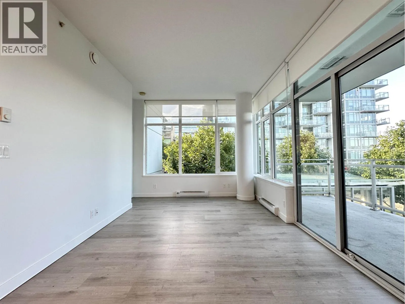 203 200 NELSON'S CRESCENT