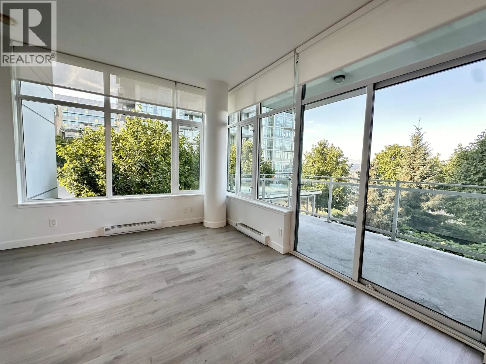 203 200 NELSON'S CRESCENT