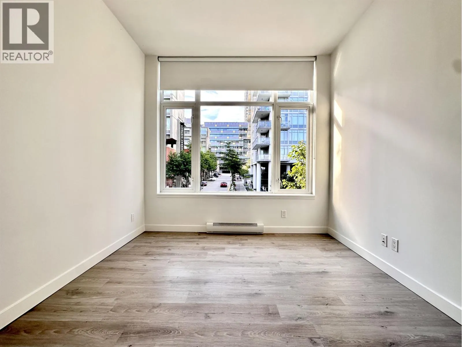 203 200 NELSON'S CRESCENT