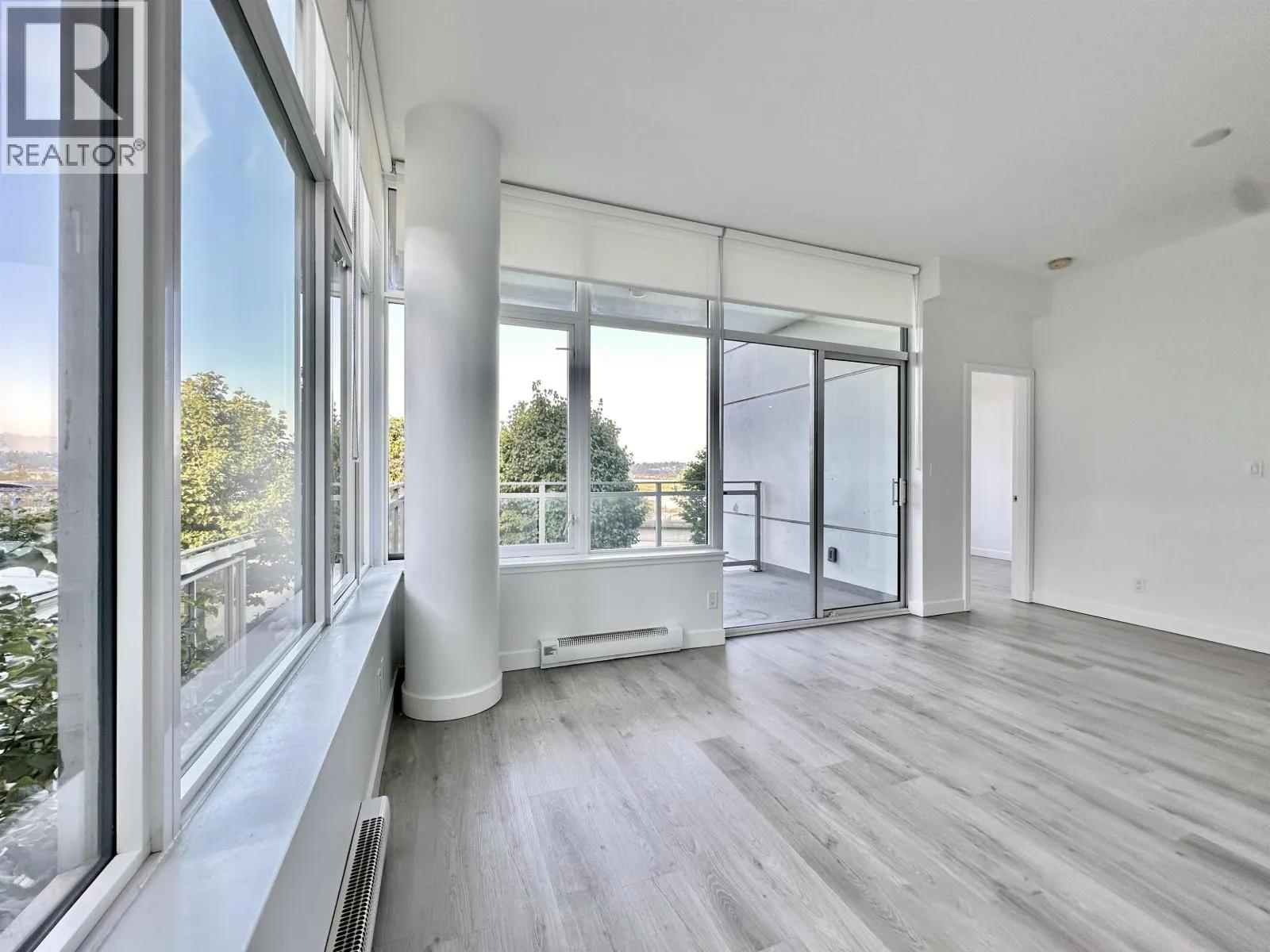203 200 NELSON'S CRESCENT