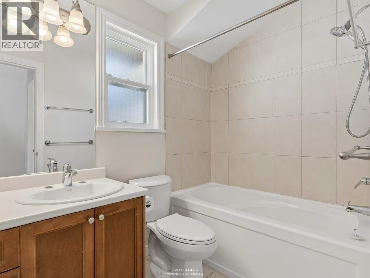 247 E 19TH STREET