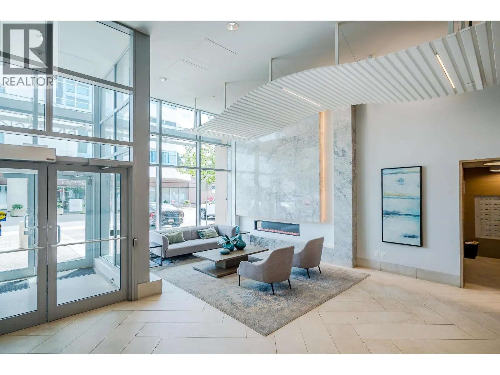 1811 988 QUAYSIDE DRIVE