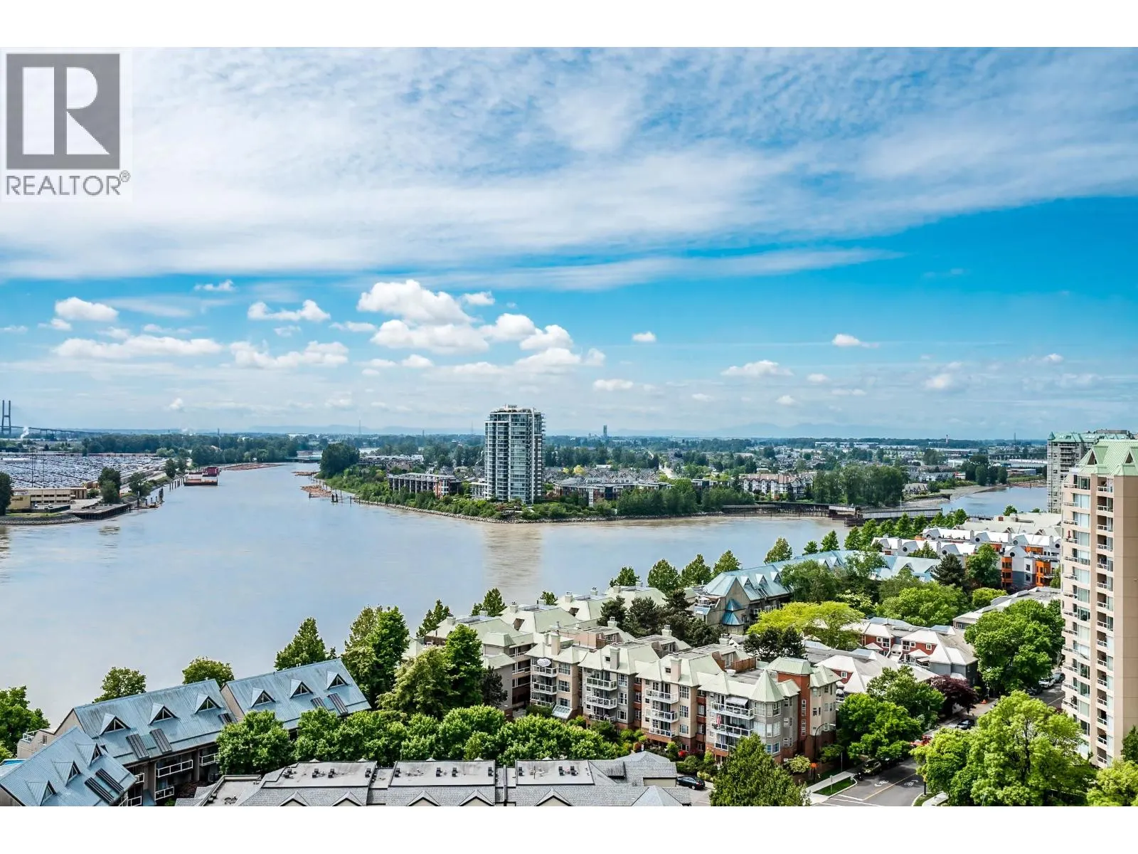 1811 988 QUAYSIDE DRIVE
