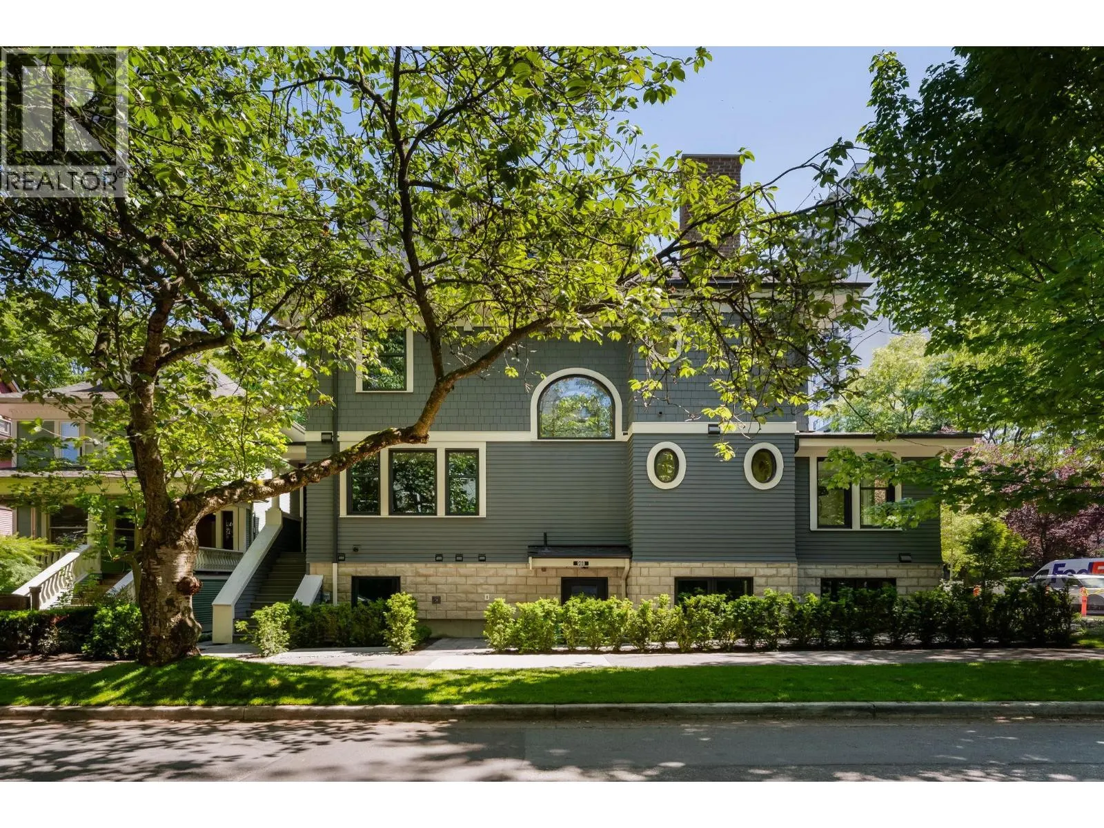 980 BIDWELL STREET