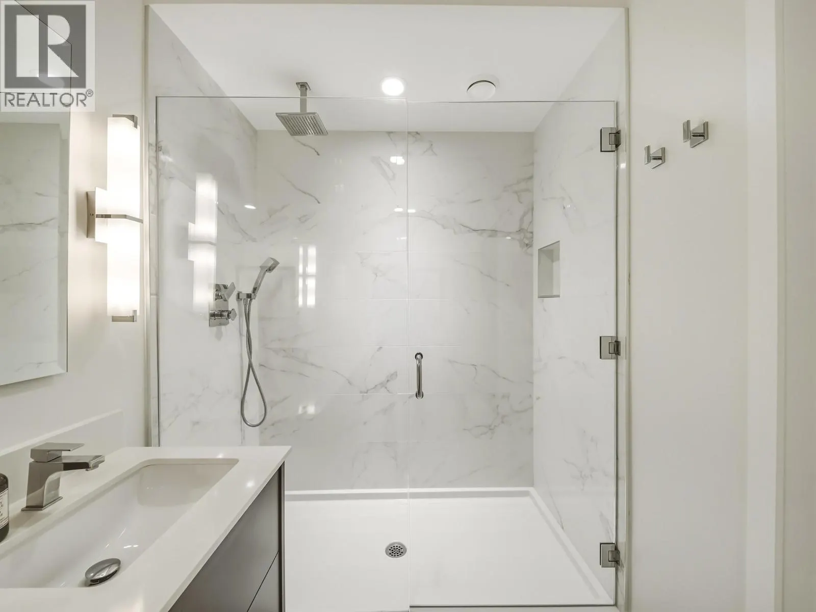 8547 SEASCAPE COURT