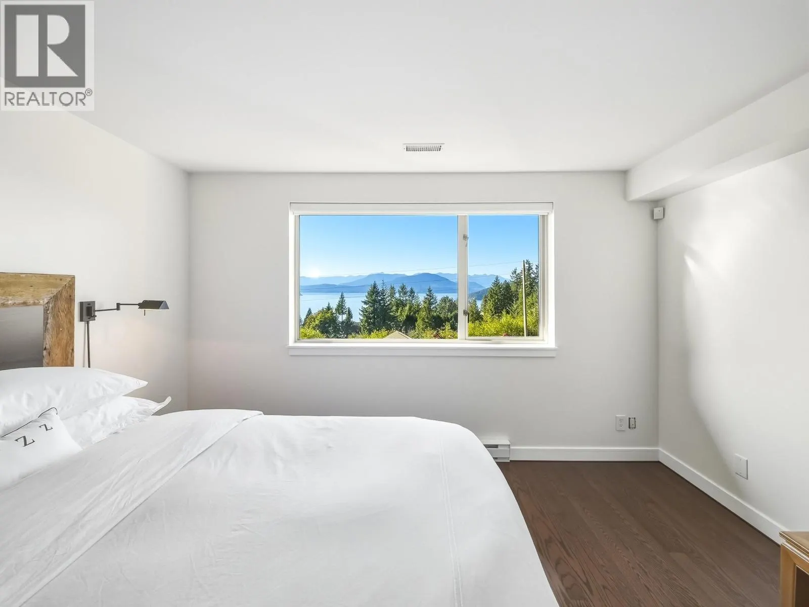 8547 SEASCAPE COURT