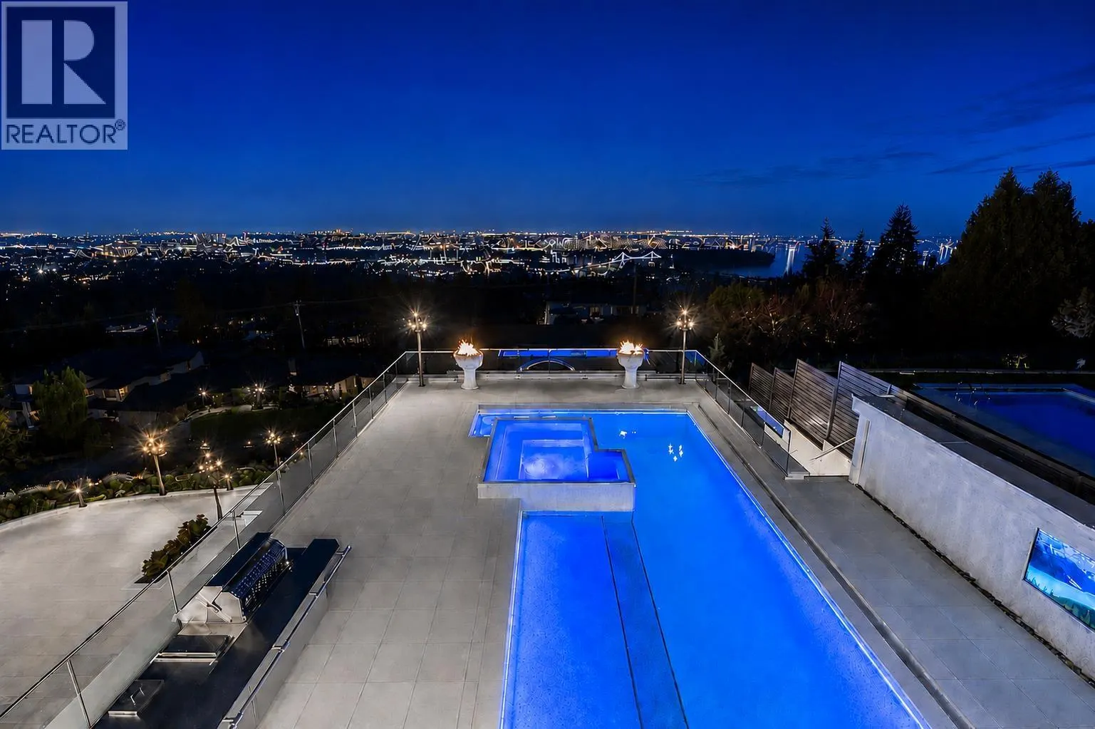 1121 CRESTLINE ROAD