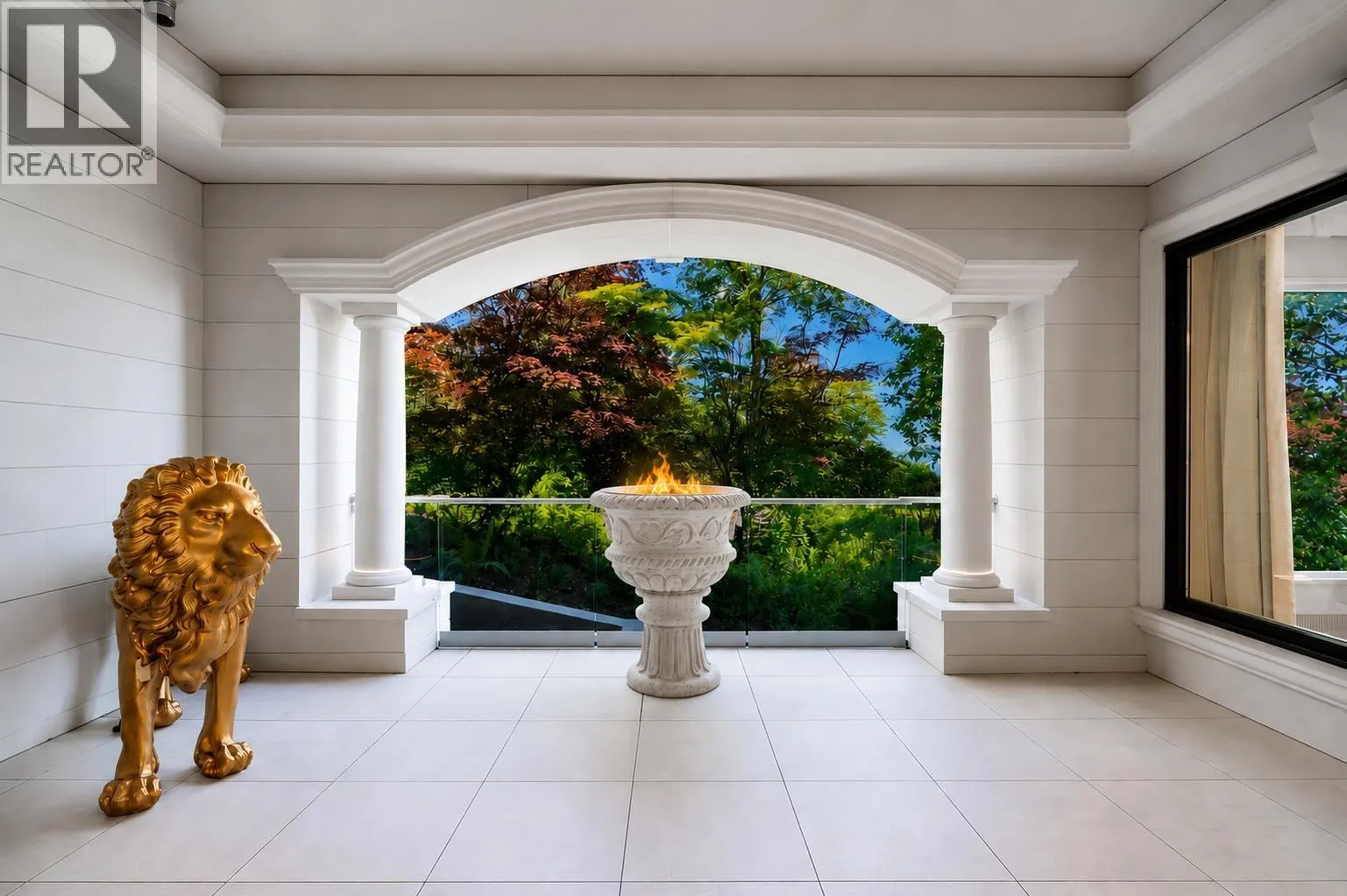 1121 CRESTLINE ROAD