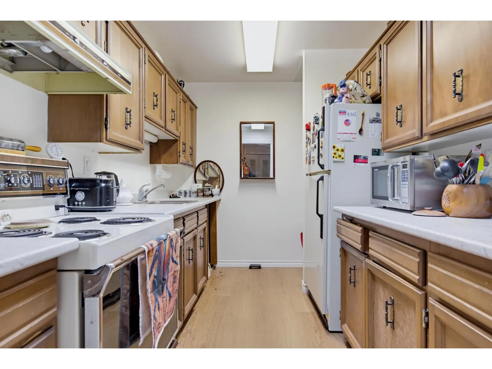 313 1437 FOSTER STREET