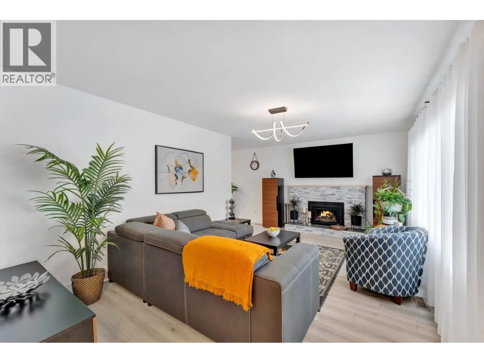1401 APEL DRIVE