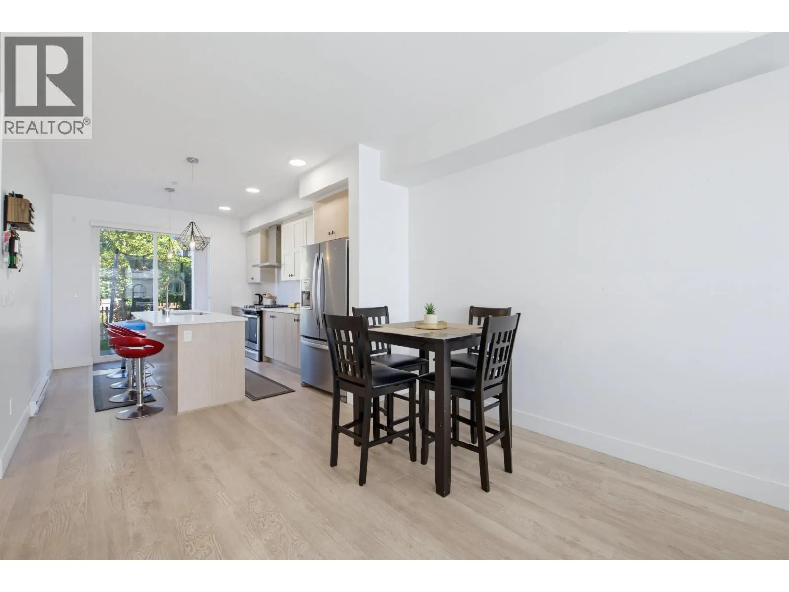72 24108 104 AVENUE