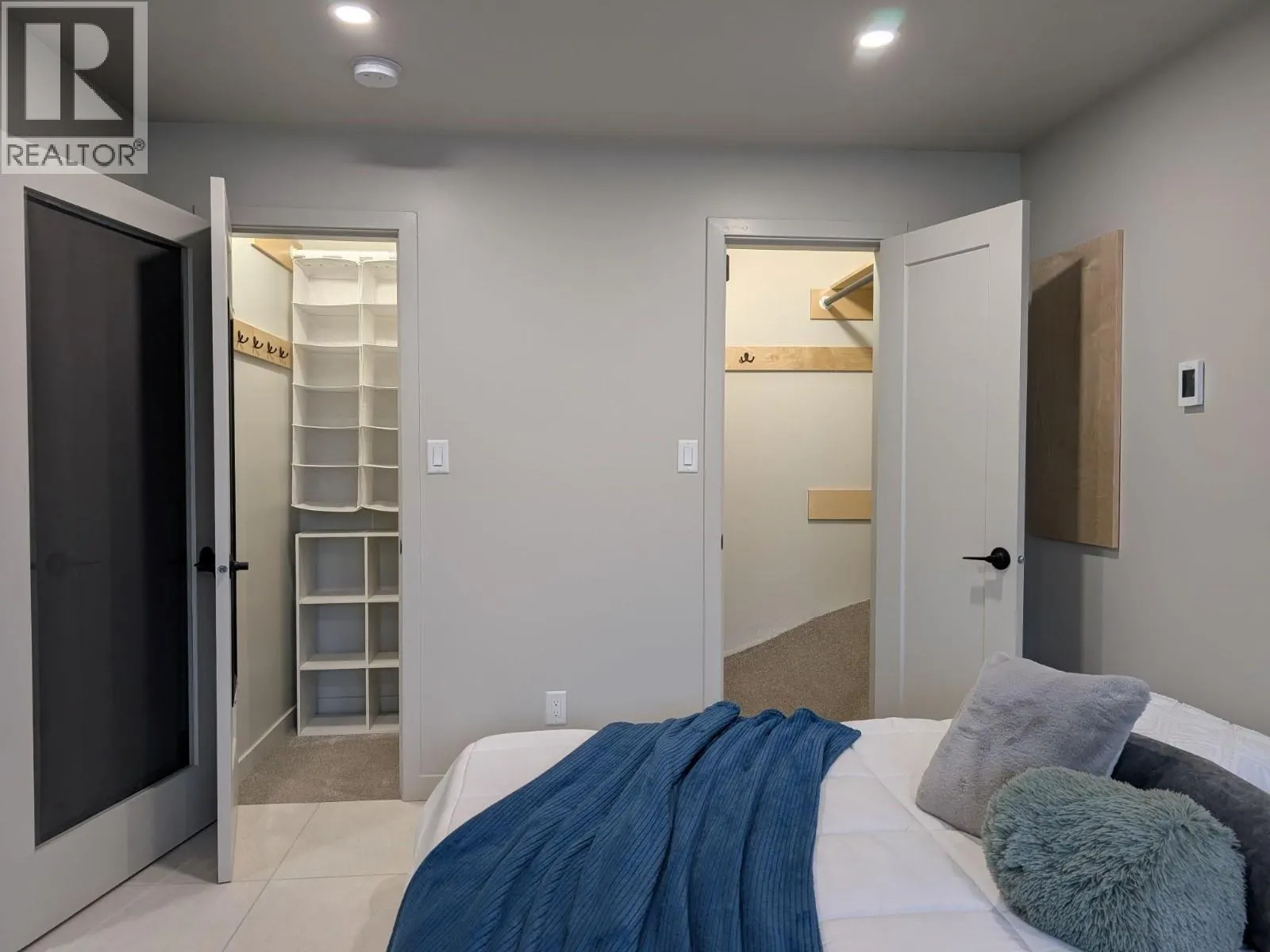 3 1307 EAGLE DRIVE