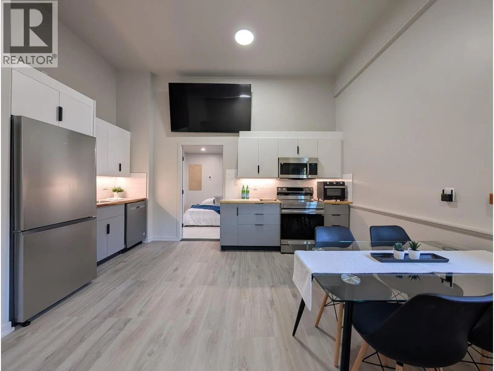 3 1307 EAGLE DRIVE