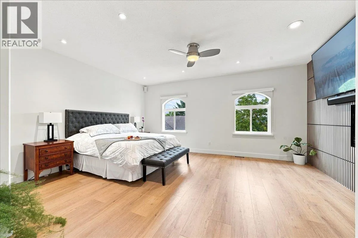 14 915 FORT FRASER RISE