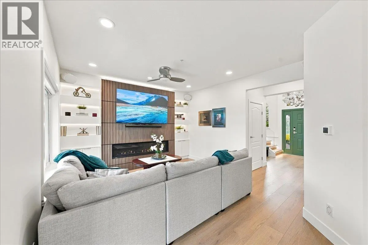 14 915 FORT FRASER RISE