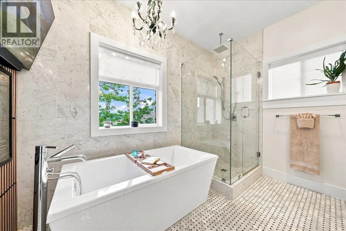 14 915 FORT FRASER RISE