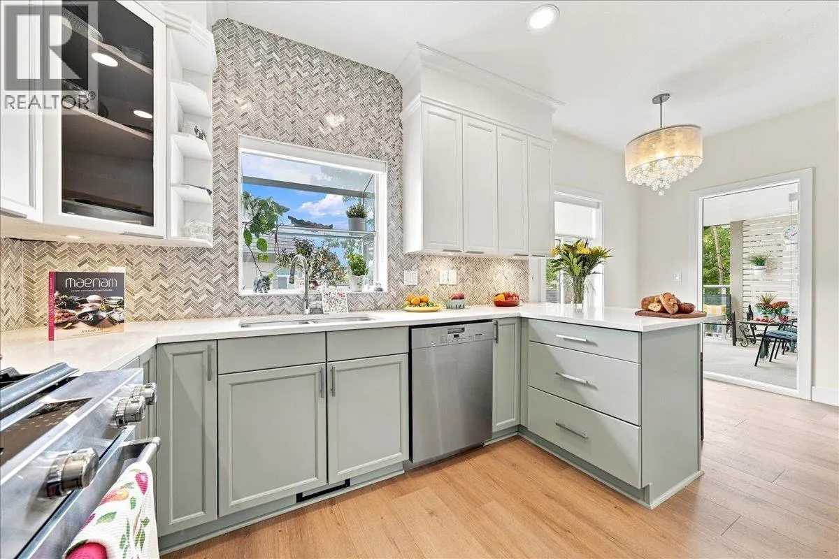 14 915 FORT FRASER RISE