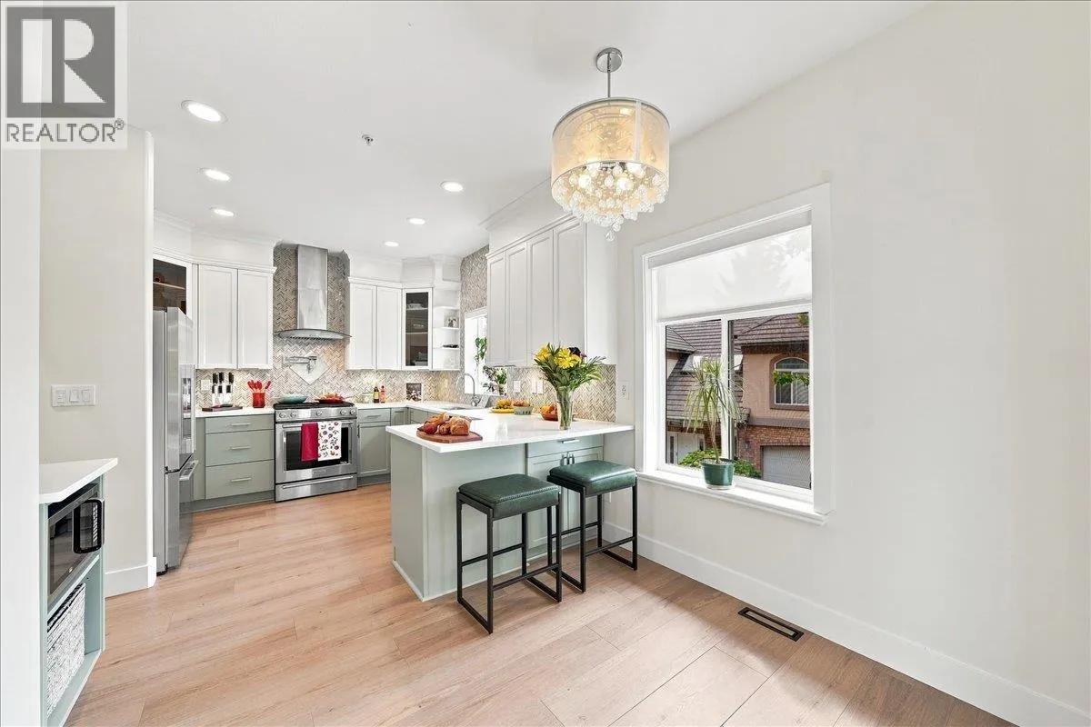 14 915 FORT FRASER RISE