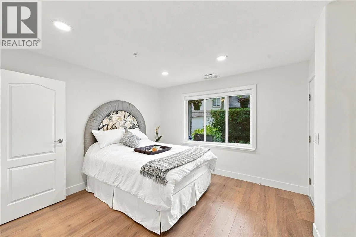 14 915 FORT FRASER RISE