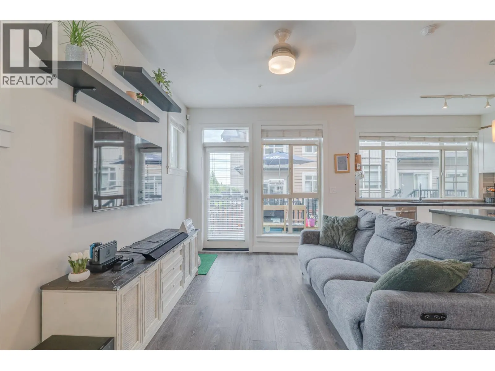 158 11305 240 STREET