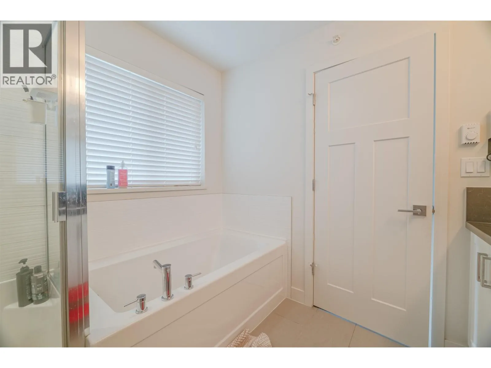 158 11305 240 STREET