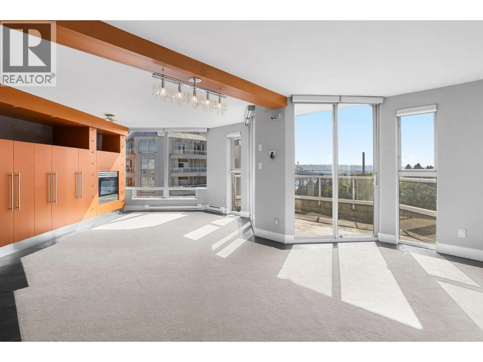 1801 71 JAMIESON COURT