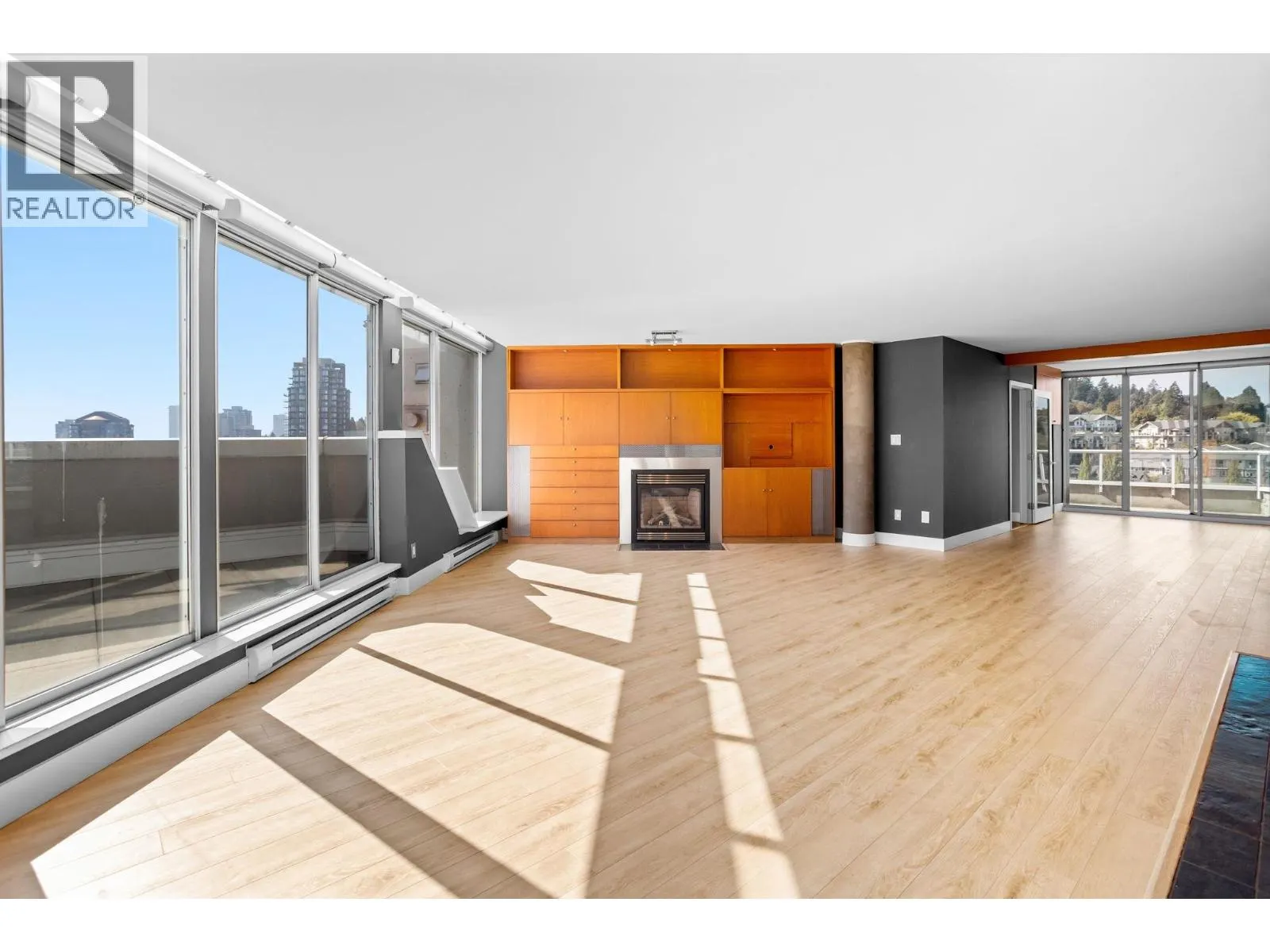 1801 71 JAMIESON COURT