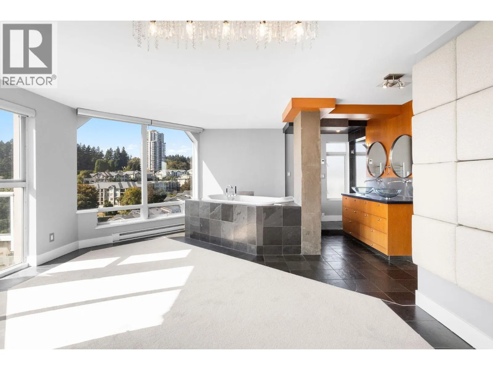 1801 71 JAMIESON COURT