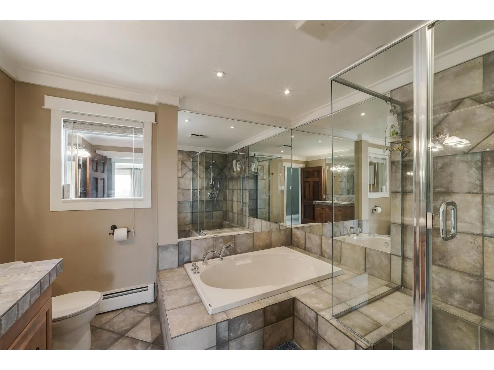 5575 FAIRLIGHT CRESCENT