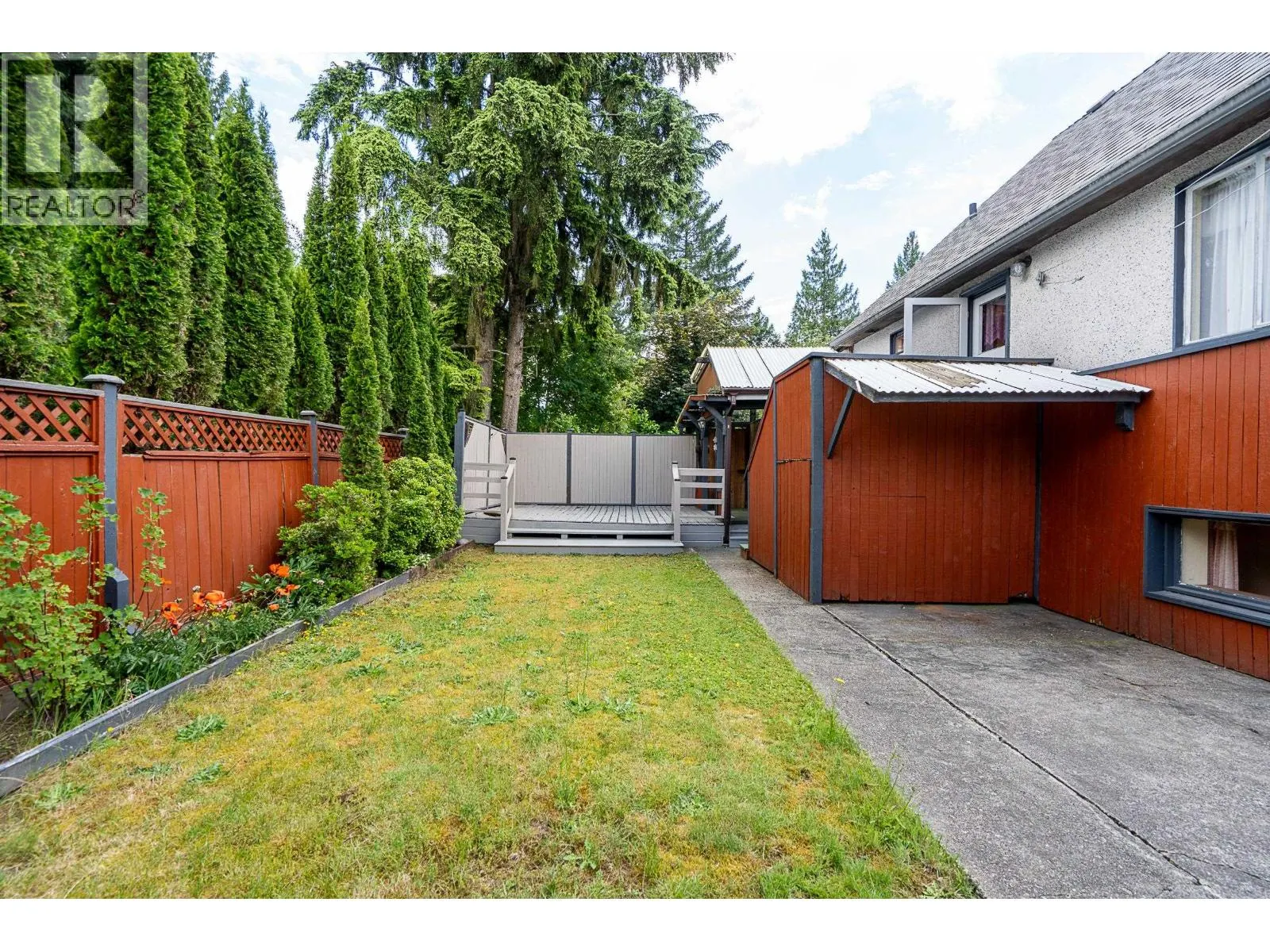 3554 HASTINGS STREET