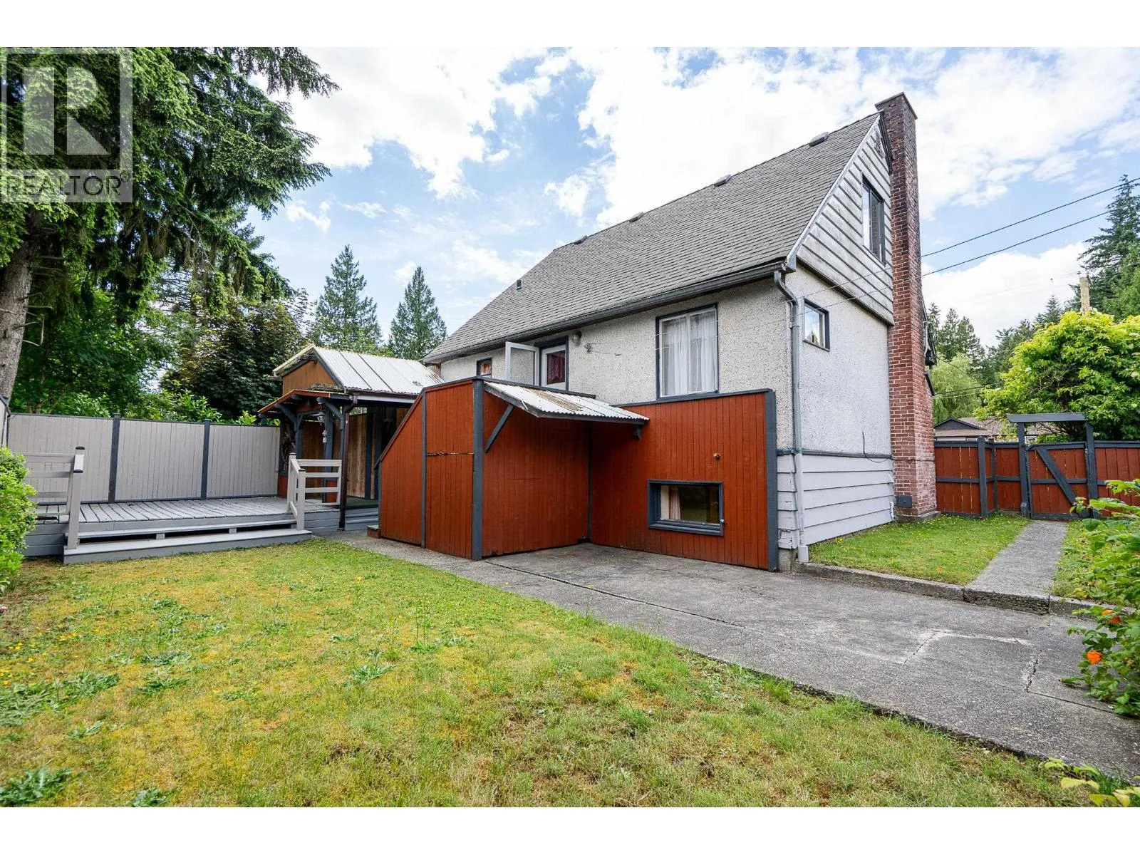 3554 HASTINGS STREET