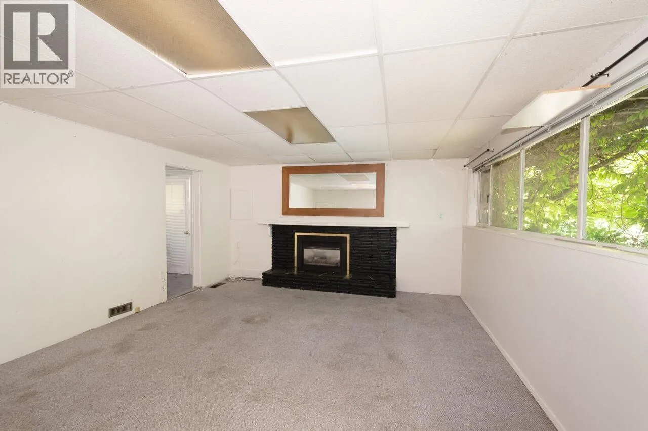1241 NEPAL CRESCENT