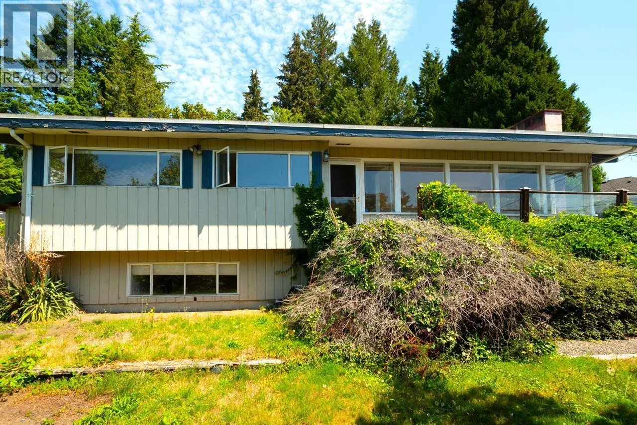 1241 NEPAL CRESCENT
