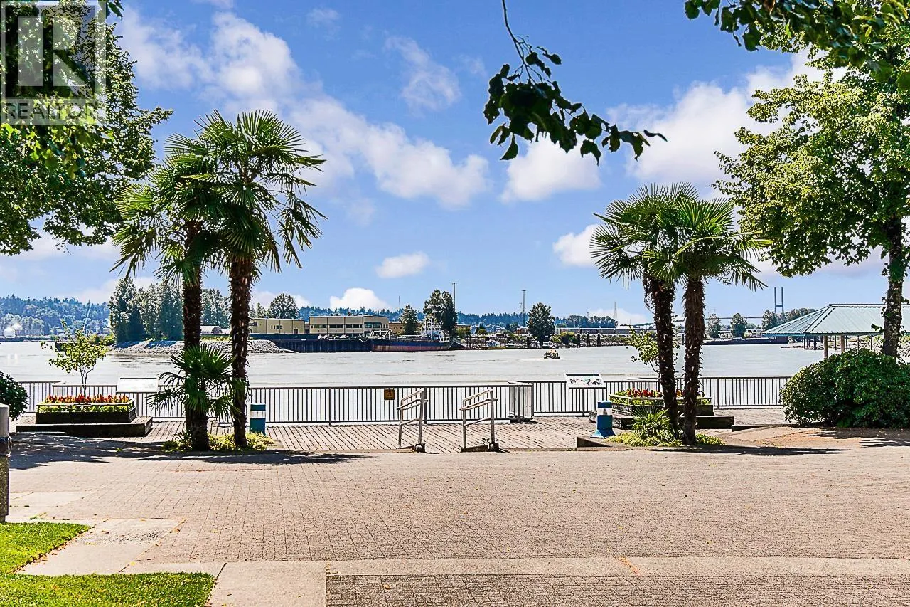 1505 1235 QUAYSIDE DRIVE