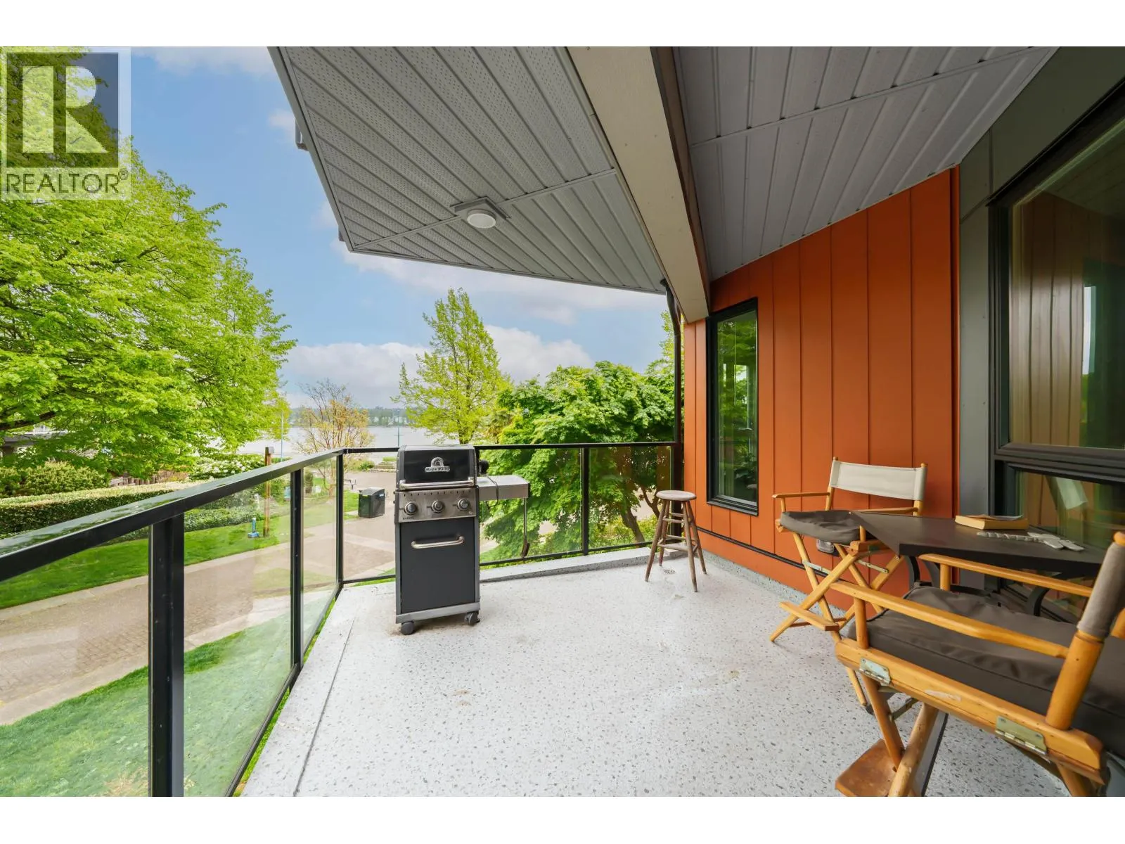 204 1150 QUAYSIDE DRIVE