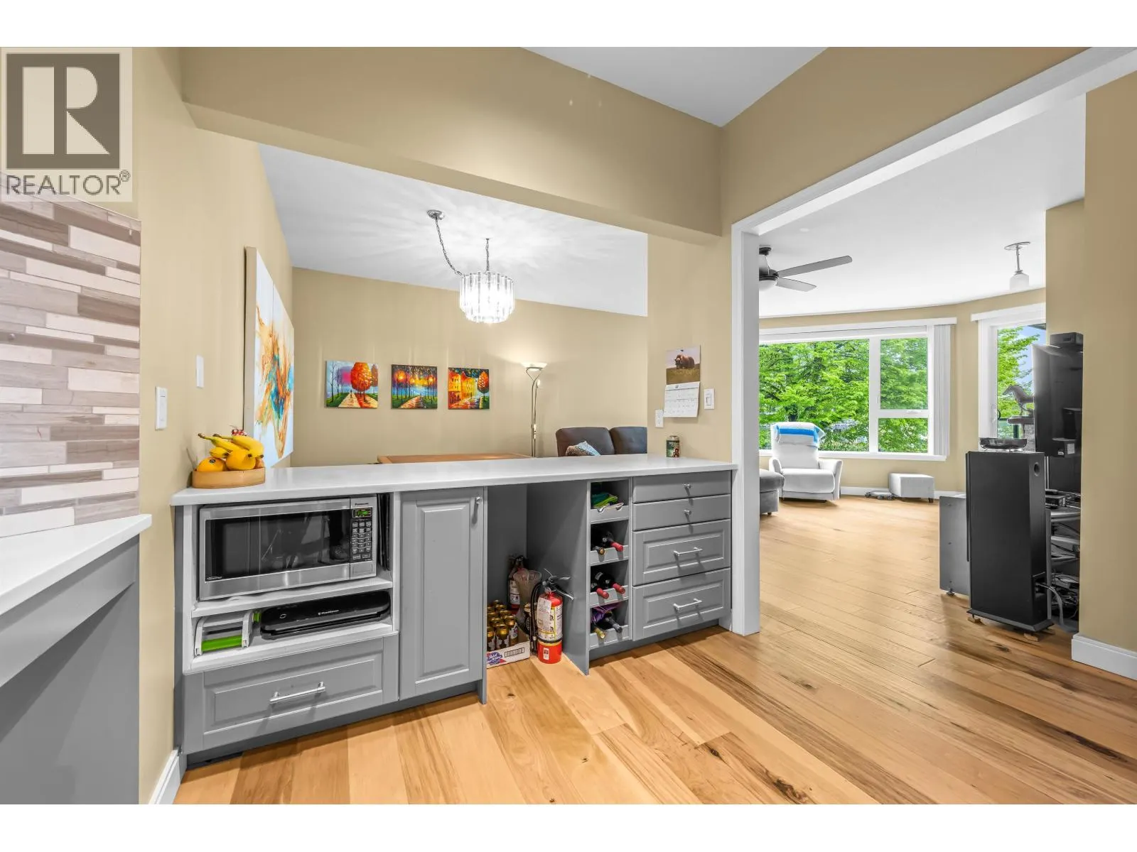 204 1150 QUAYSIDE DRIVE