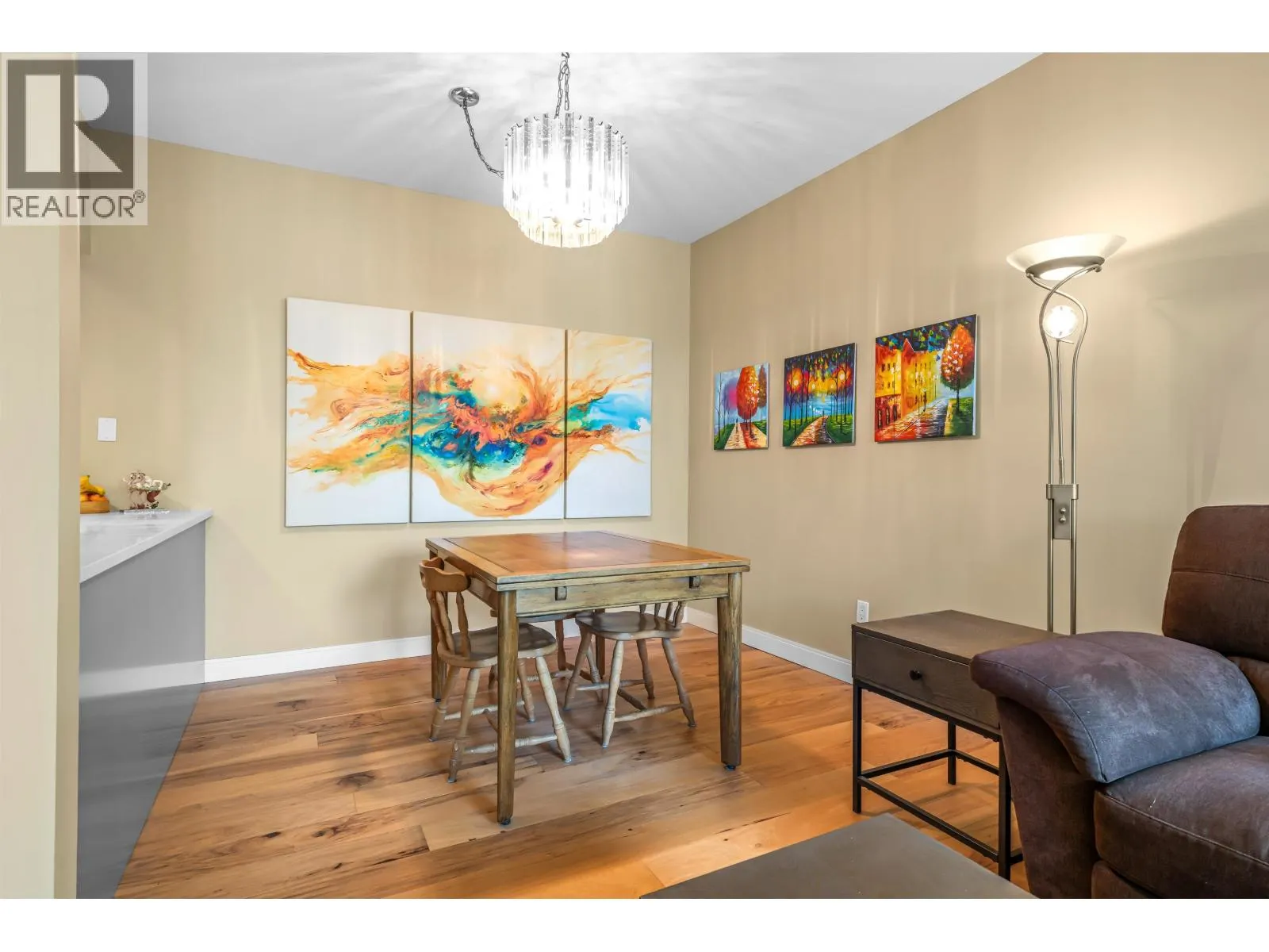 204 1150 QUAYSIDE DRIVE