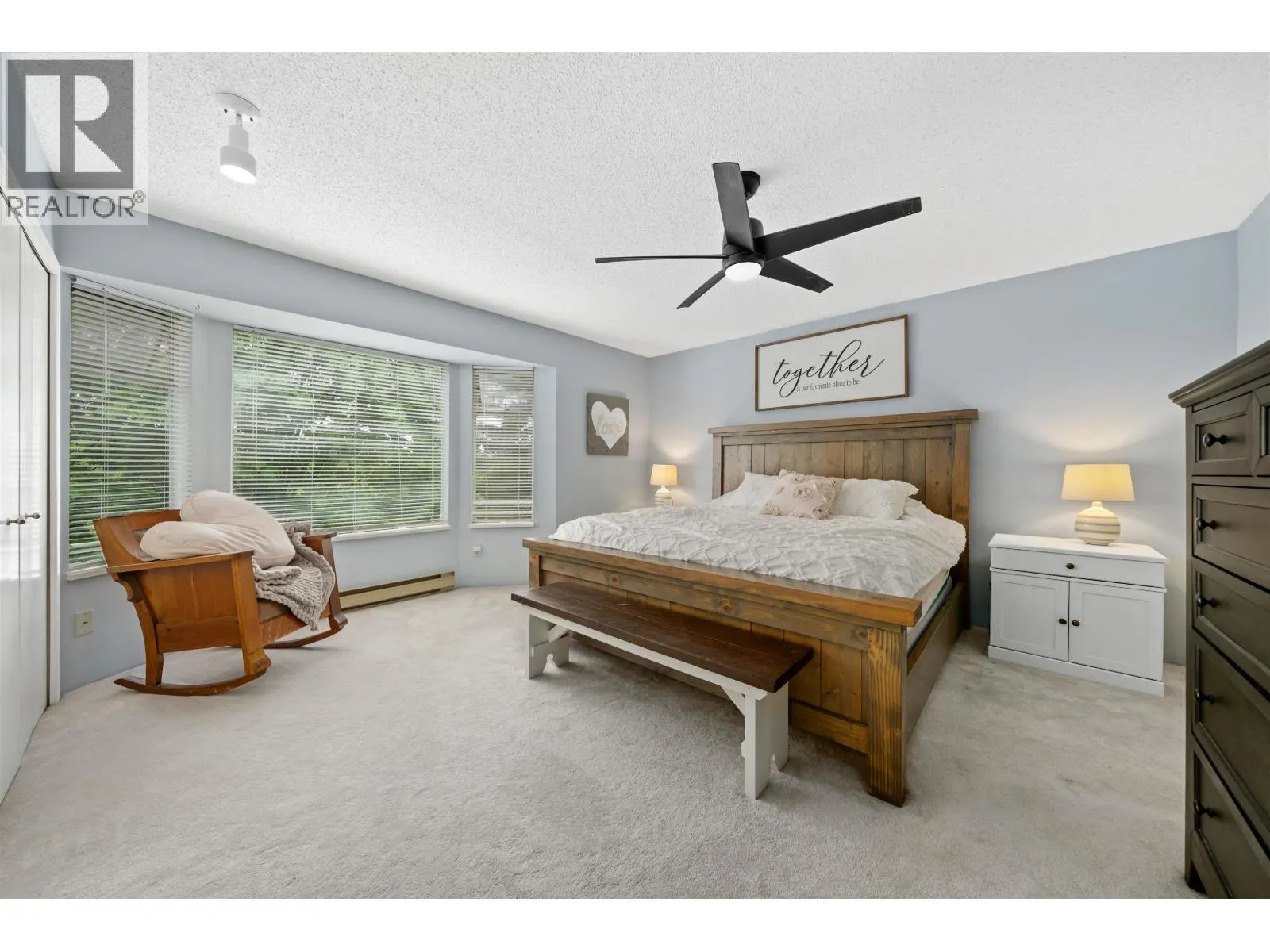 175 1140 CASTLE CRESCENT