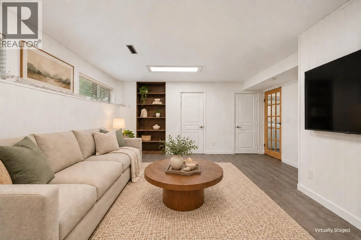 175 1140 CASTLE CRESCENT